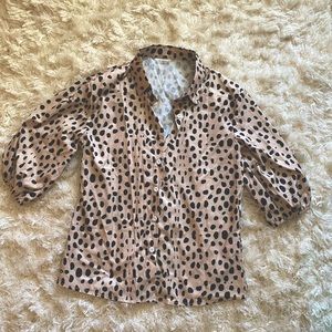 Cheetah Print Button-Up blouse 3/4 Sleeve M